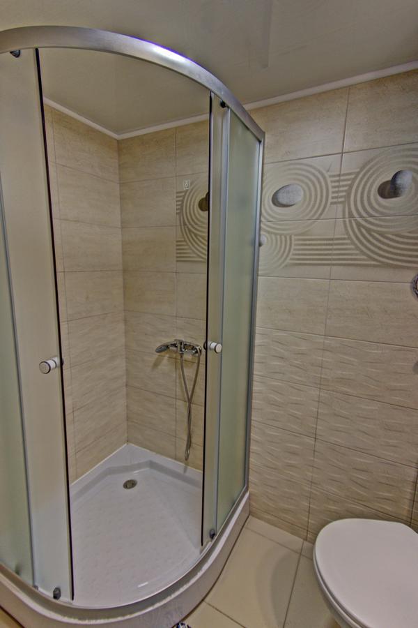 Kotlova 106 Apartment Kharkov Luaran gambar