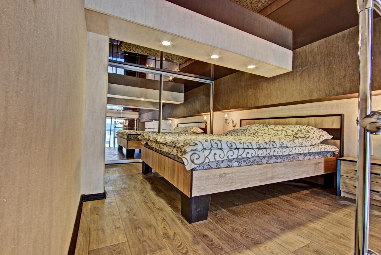 Kotlova 106 Apartment Kharkov Luaran gambar
